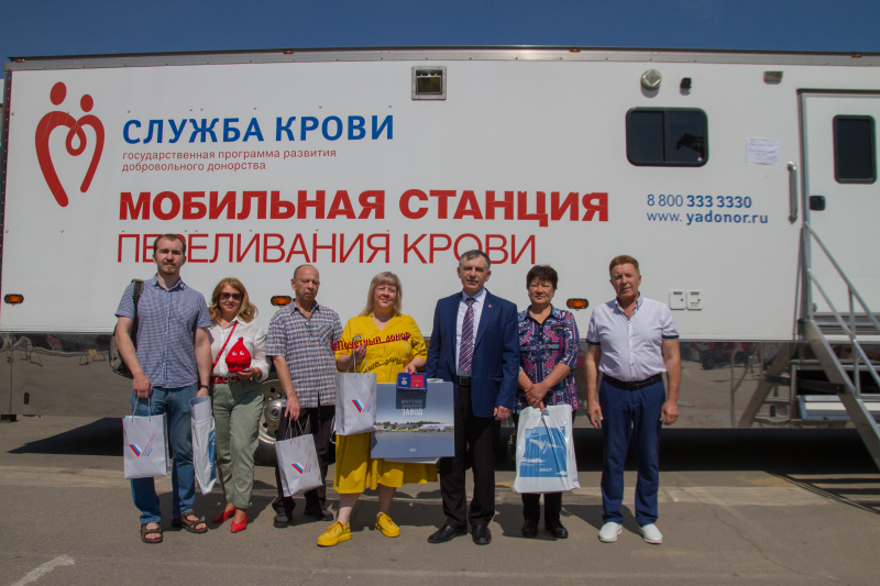 10 июня на площади у дворца спорта труд прошла городская акция, посвященная всемирному дню донора крови