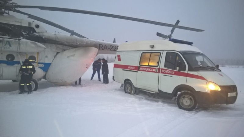 вертолет ми8-амт доставил в иркутск пострадавших при взрыве в усть-куте 