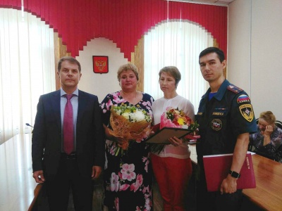 фельдшеры киренской районной больницы отмечены наградами за высокий профессионализм, проявленный во время пожара в деревне бубновка
