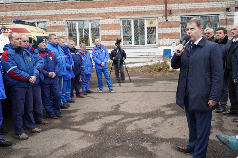 сводный отряд фмба завершает работу в пострадавшем от паводков нижнеудинске.