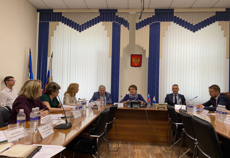 в иркутске обсудили региональную программу противодействия вич-инфекции ⁣