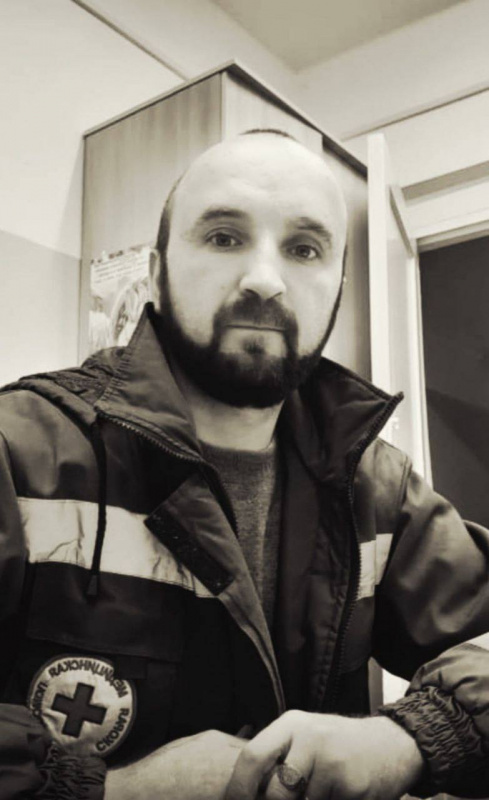 министерство здравоохранения иркутской области выражает соболезнования родным и близким фельдшера скорой медицинской помощи казачинско-ленской районной больницы александра печелатова, трагически погибшего при исполнении служебных обязанностей
