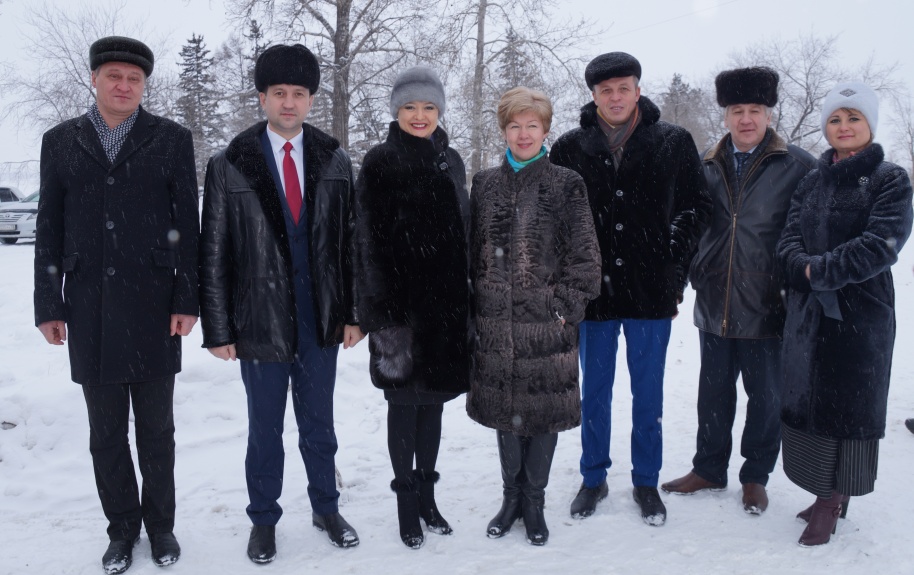 Семья года иркутская область. Новомальтинск Усольский. П Новомальтинск Усольский район. Село Новожилкино Усольский район. Село Новожилкино Усольский район Иркутская область.